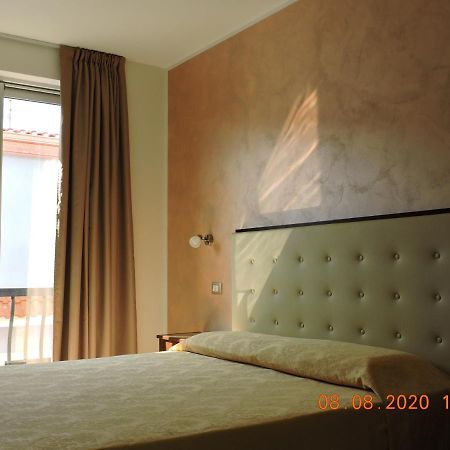 B&B Aquila Reale Portopalo Di Capo Passero ภายนอก รูปภาพ