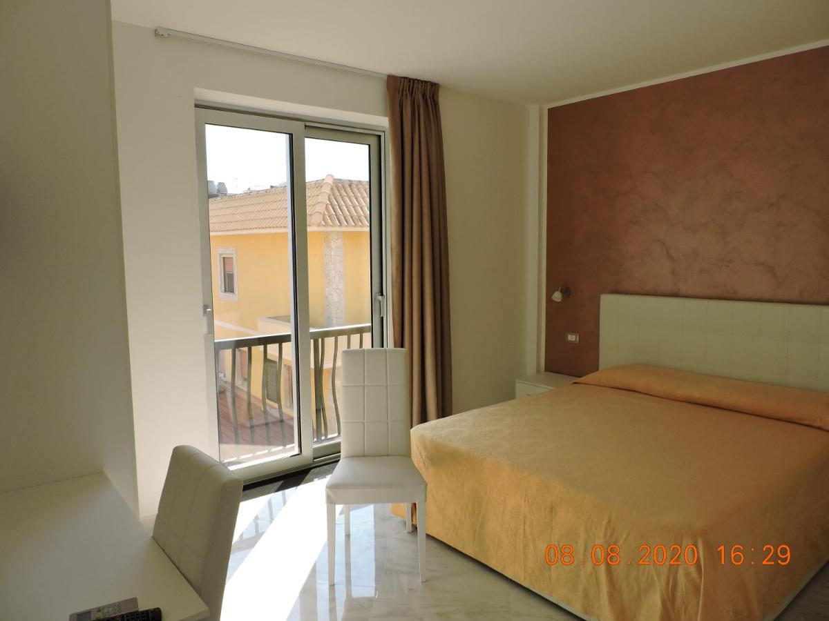 B&B Aquila Reale Portopalo Di Capo Passero ภายนอก รูปภาพ