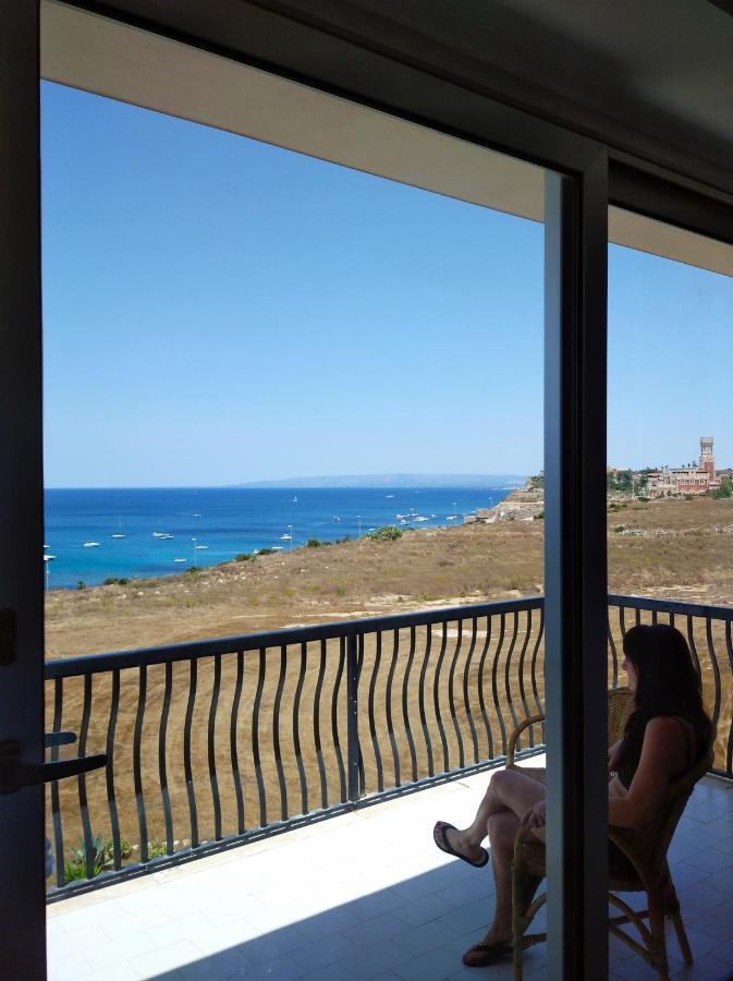 B&B Aquila Reale Portopalo Di Capo Passero ภายนอก รูปภาพ