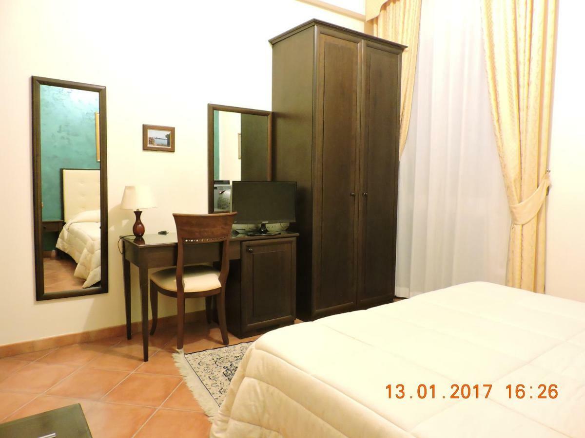 B&B Aquila Reale Portopalo Di Capo Passero ภายนอก รูปภาพ