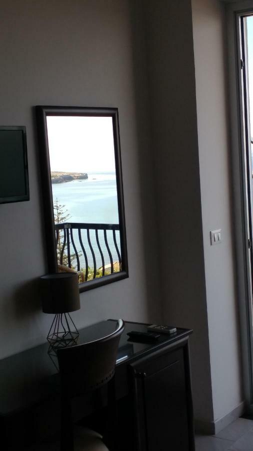 B&B Aquila Reale Portopalo Di Capo Passero ภายนอก รูปภาพ